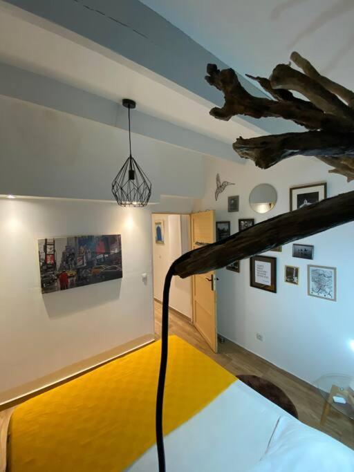 Charmante Maison Avec Exterieur A Deux Pas Des Remparts Айга-Мортас Екстериор снимка